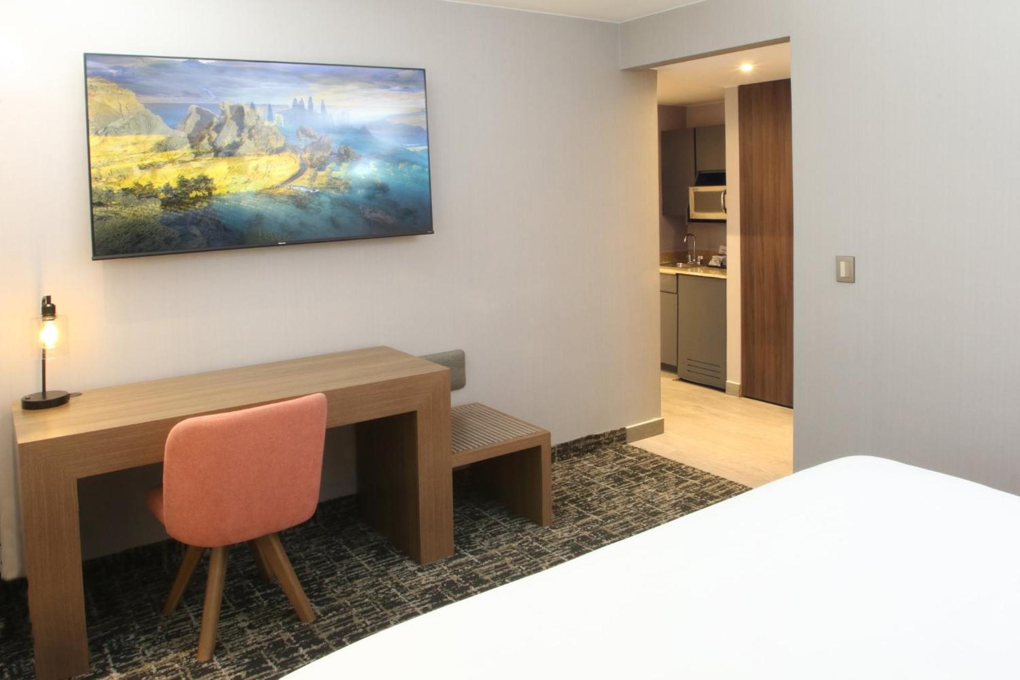 Voco Saltillo Suites By Ihg ภายนอก รูปภาพ